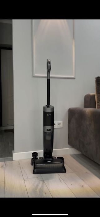 Моющии вертикальный пылесос