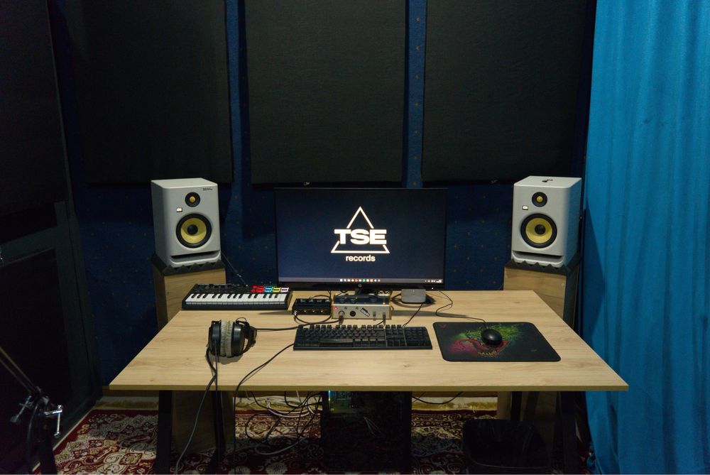 Арендатор на студию звукозаписи