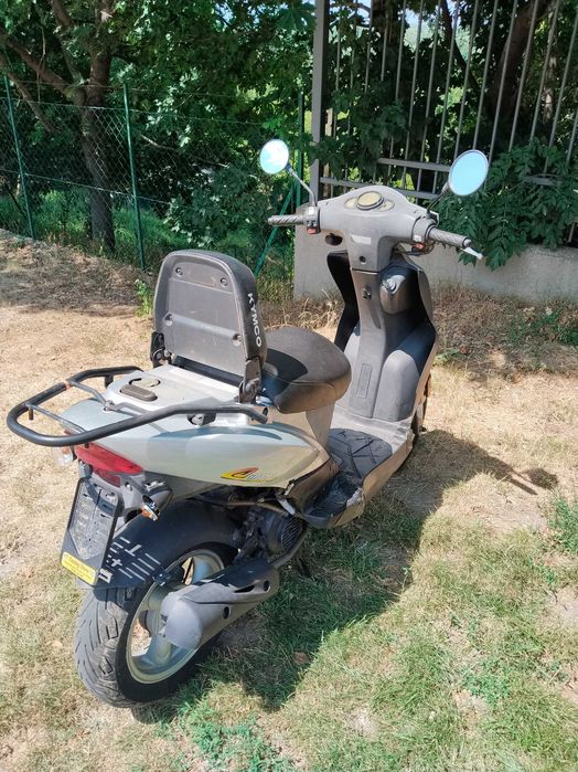 Scuter Moped Benzina
