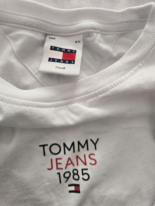 Нова дамска тениска Tommy Jeans