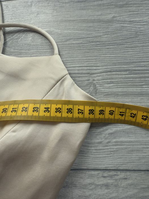 Къси топове/потници/ на Zara, Bershka, H&M