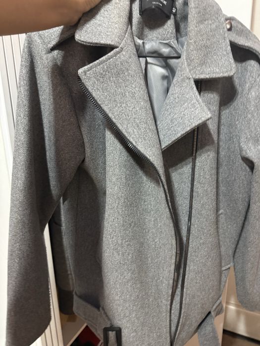 Продам пальто осенее