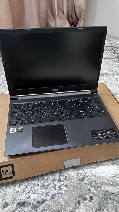 Игровой ноутбук Aser Aspire7