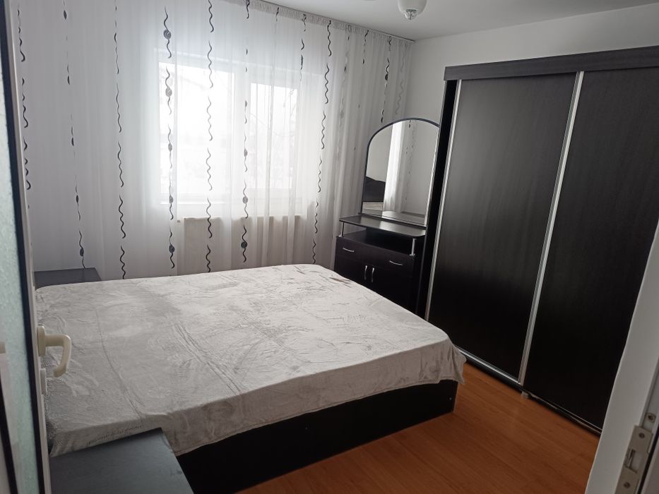 Ofer spre Închiriere apartamet 3 camere