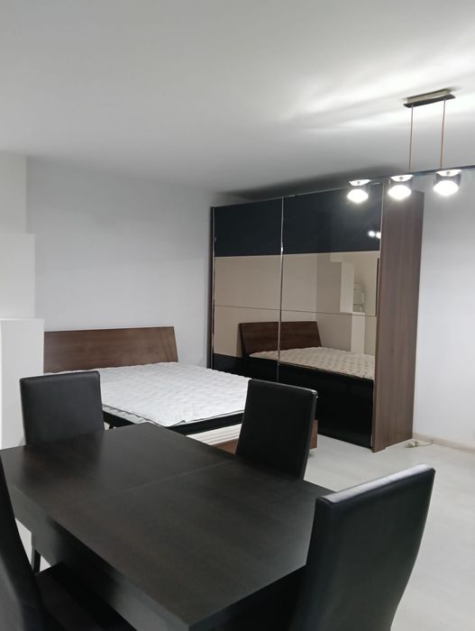 Proprietar inchiriez garsoniera Lujerului