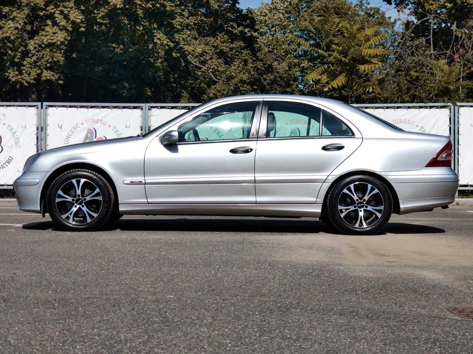 MERCEDES-BENZ C-Class 2004 — imagine 3
