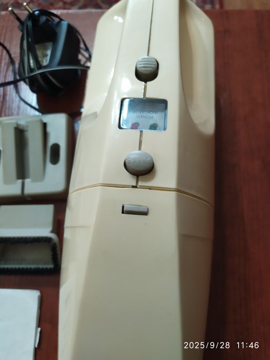 Пылесос Nikai. Япония. Модель:NVC-966.