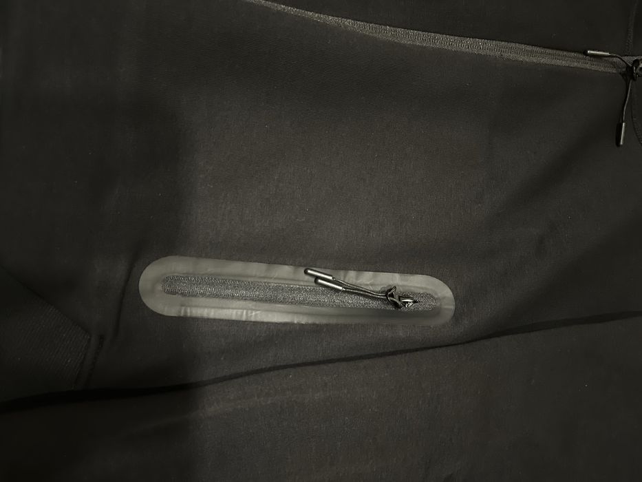 *ЧИСТО НОВ* Nike Tech Fleece Windrunner