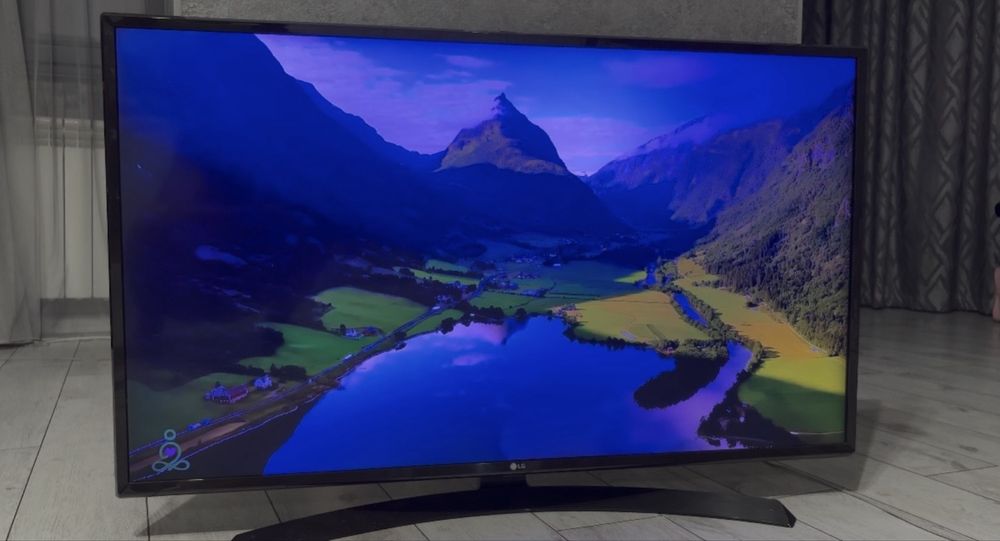 Продам телевизор LG