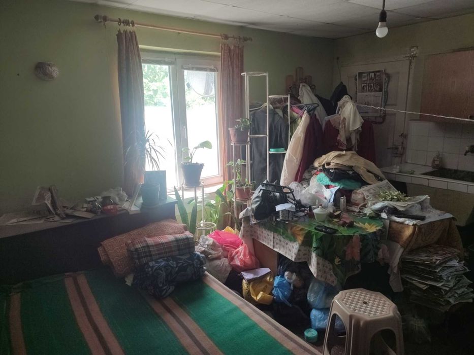 Едноетажна тухлена къща