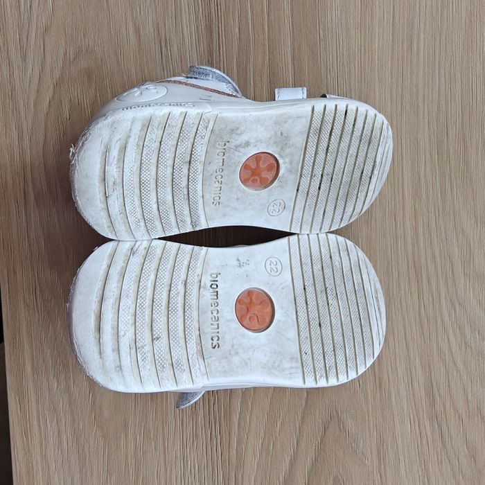 Sandale Biomecanics 22