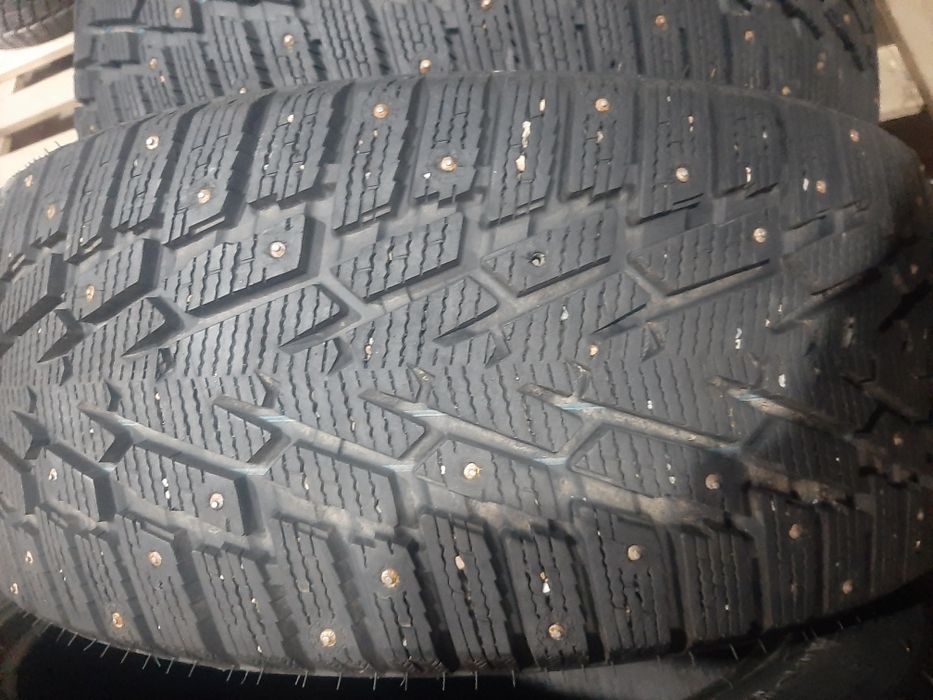 Продам шины 235/45/18 найда Китай