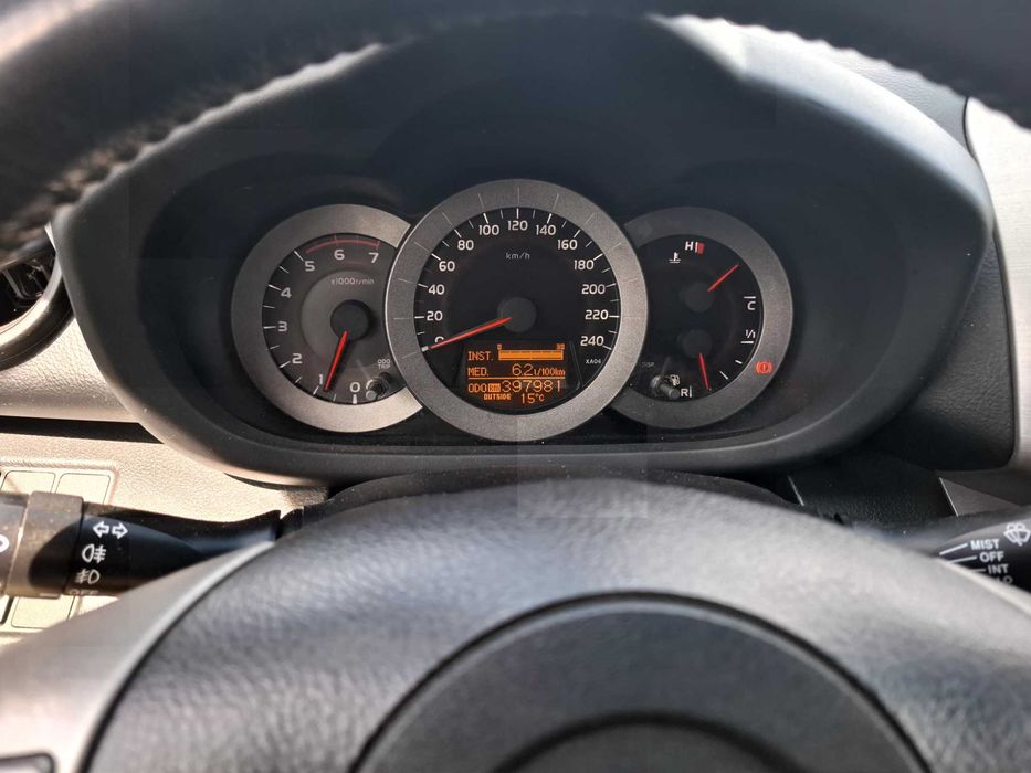 Vand Toyota 2,2 D-4D