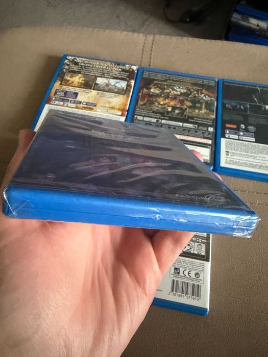 6 игри за PS Vita комплект, Blazblue/DBZ/Soul Sacrifce/Batman/Dragons Crown и Sense Cyberpunk story