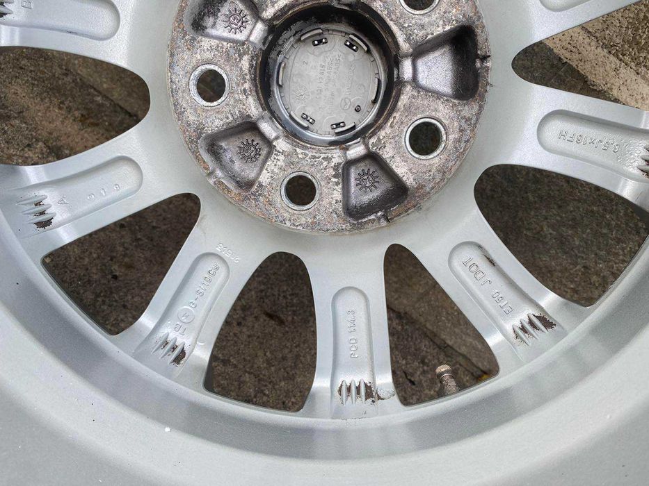 Гуми с джанти 205/60R16 за Mazda 6