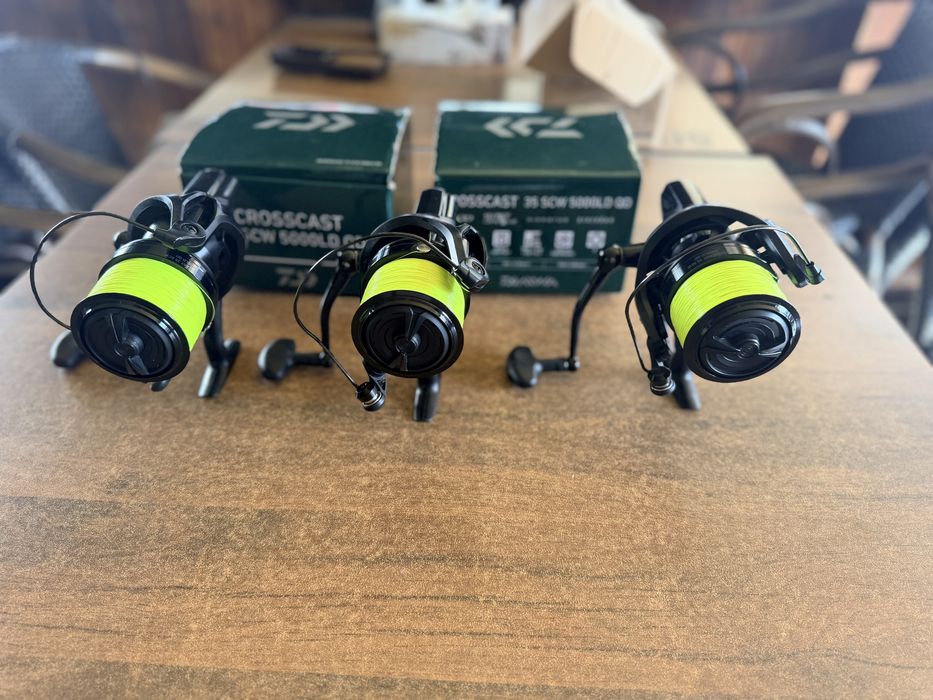 Vand 3 Mulinete Daiwa Crosscast 35 SCW 5000 LD QD impecabile