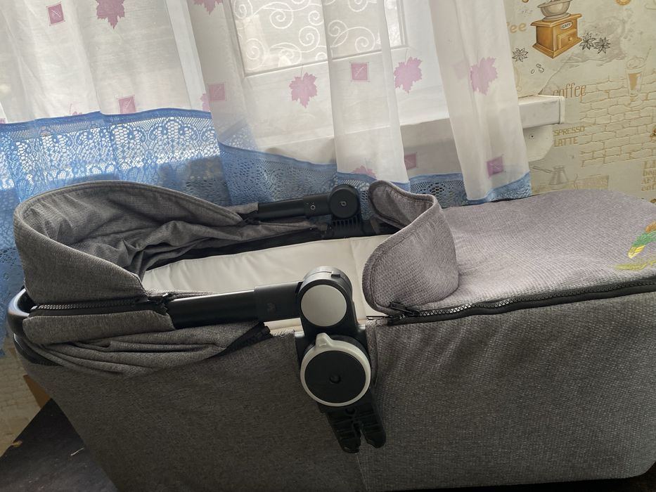 Продам детскую коляску