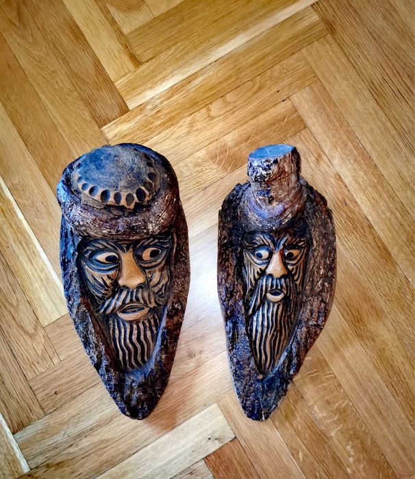 Дървени фигури две глави от дърво масив ръчно изработени резбовани