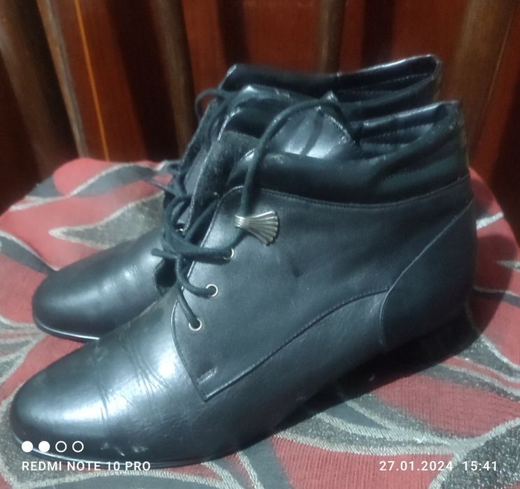 Ghete de dama marimea 39