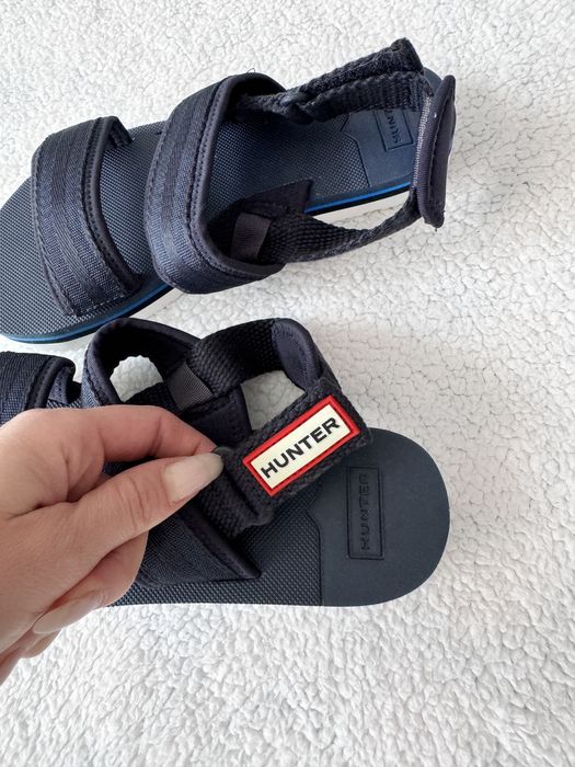 Sandale noi Hunter