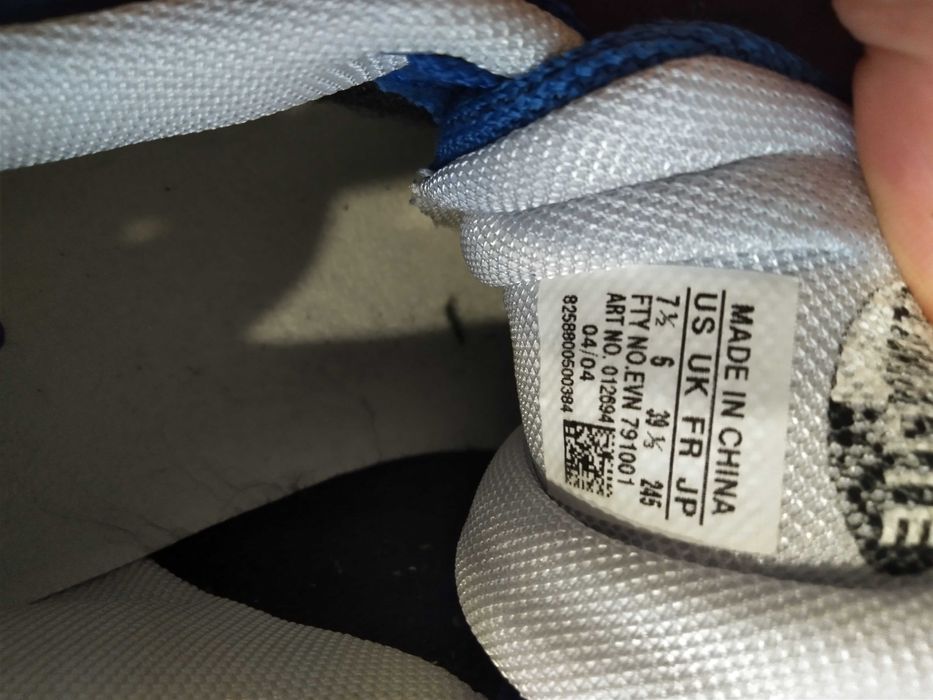 Детски.    Маратонки.  Запазени.   Adidas.   39N