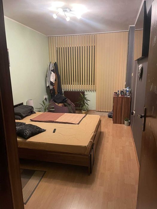 Тристаен апартамент в кв. Стрелбище