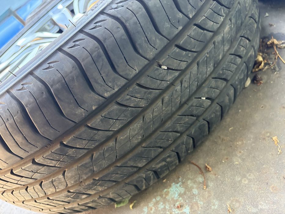 Джанти с гуми 5x108 54.1 EVO