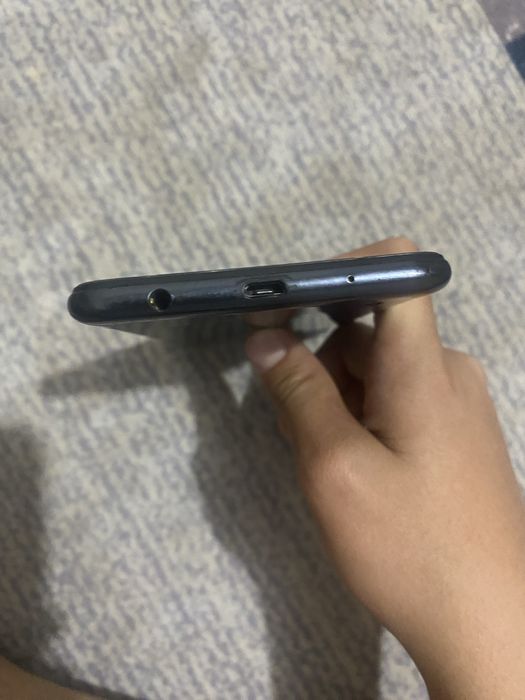 Samsung a10.