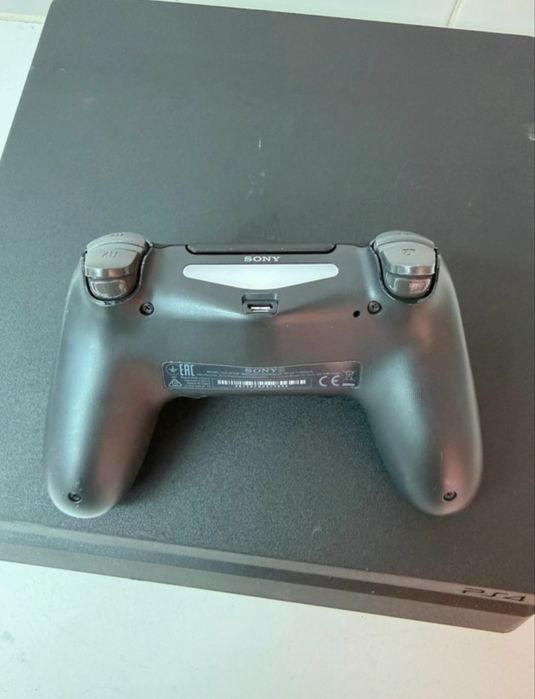 PlayStation 4 Slim 500GB controller modabil 8.00