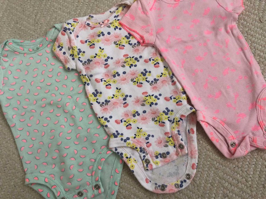 3 бр бодита с къс ръкав Carter’s newborn