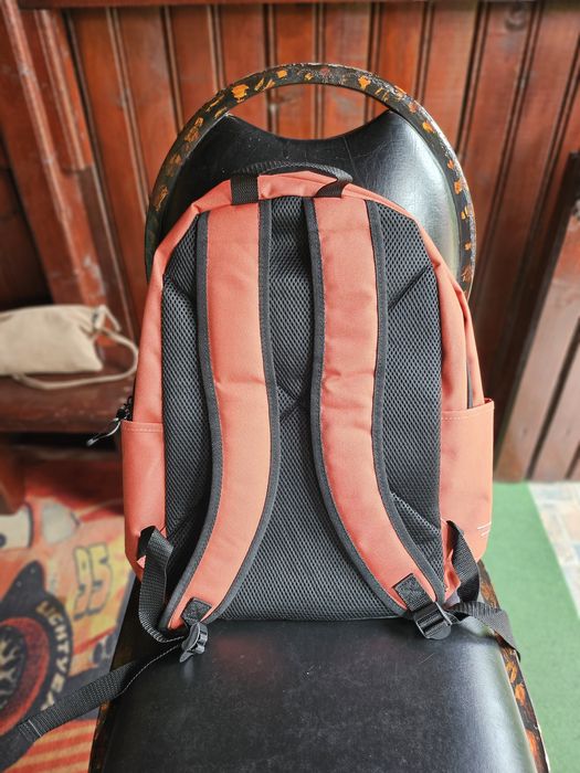 Ghiozdane noi, cu etichetă- 4 bucăți