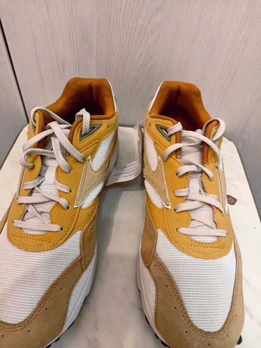 кроссовки Mizuno Contender
