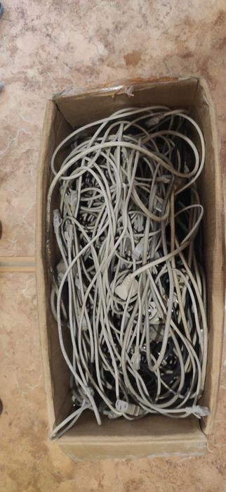 Силовые провода C 13. Кабель интернета RJ 45