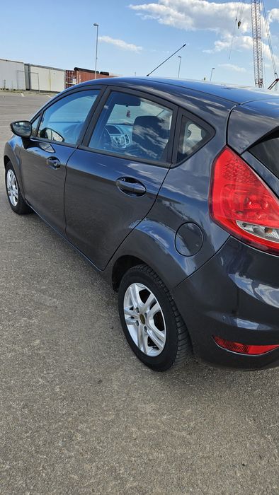 FORD Fiesta 2010 — imagine 2