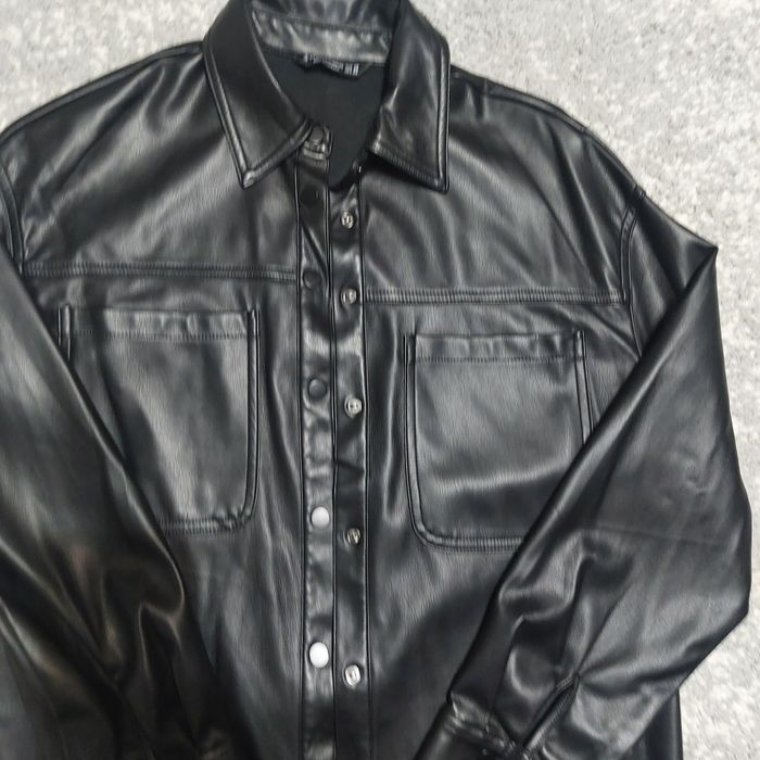 Cămasă piele ecologică stradivarius