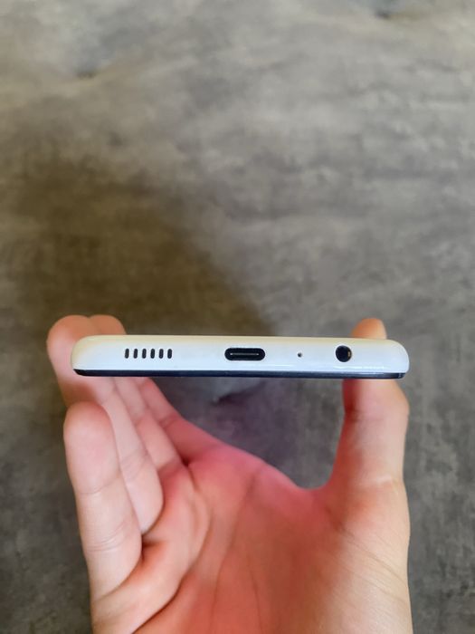 Продам Samsung Galaxy A13