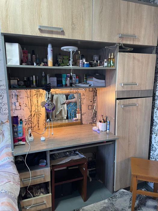 Продам шкаф,самовывоз