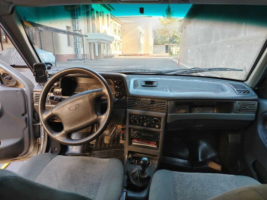 Nexia sotiladi srochna