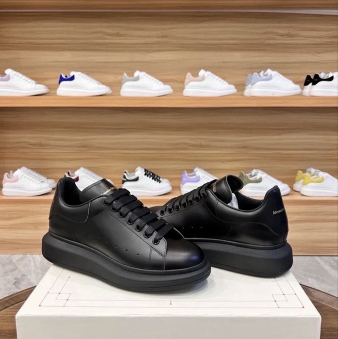 Alexander McQueen PREMIUM