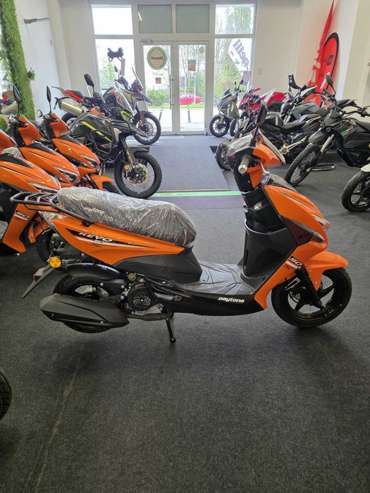 Daytona Revo scuter fara permis