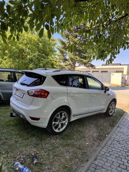 FORD Kuga 2011