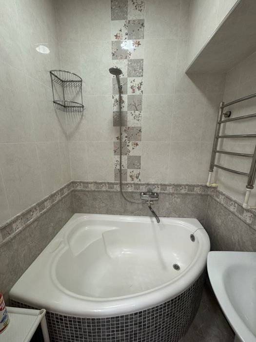 Сдаю свою 2х комнатную квартиру на м Ойбек