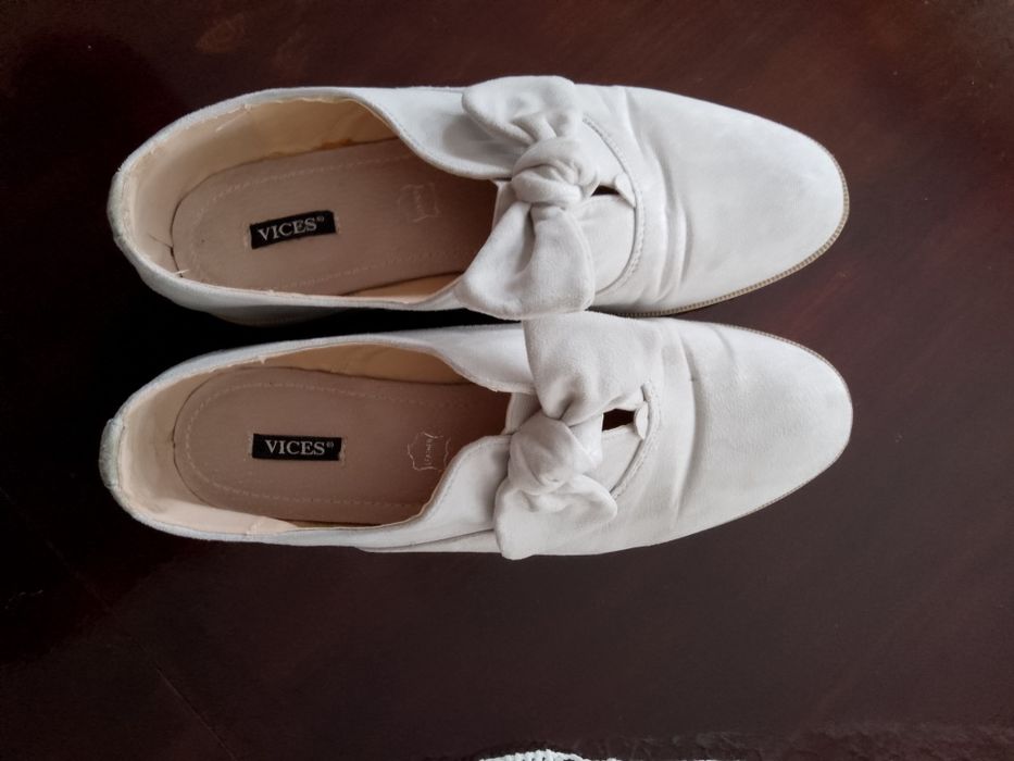 Дамски обувки, Vices