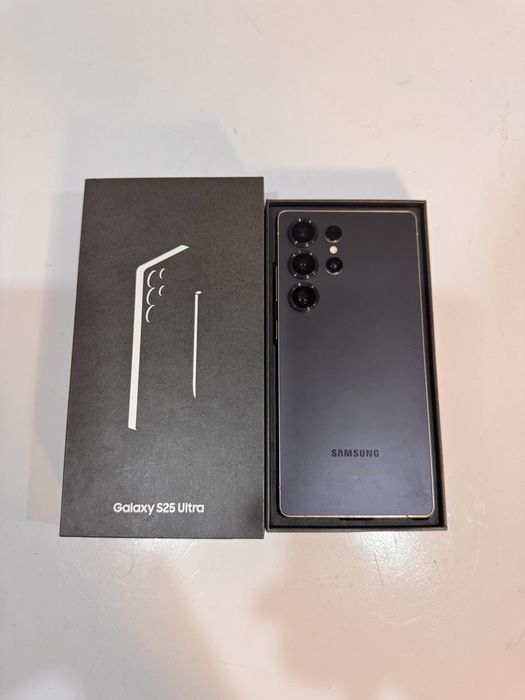 Samsung Galaxy S25 Ultra | 256Gb