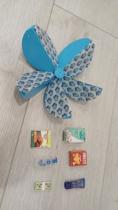 Игрушка шар Mini brands