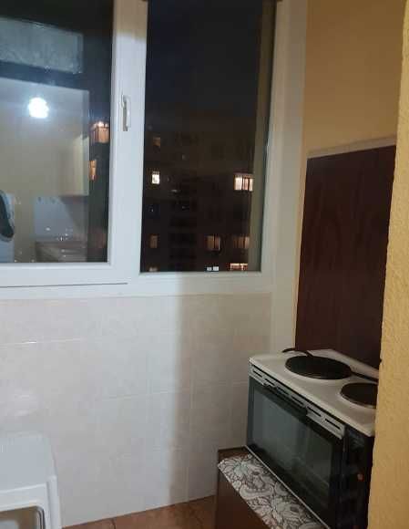 Дава се под наем Двустаен апартамент в Бургас, Център - 55 кв.м за 175 € - Снимка #3