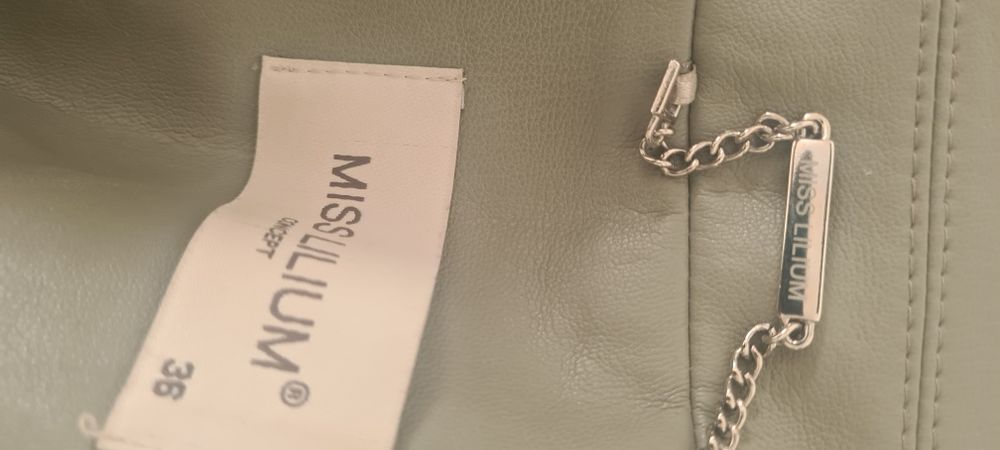 Продам костюм брюки и пиджак