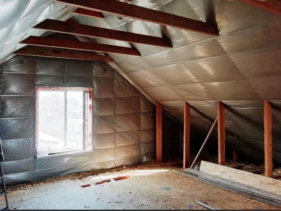 Утепления мансарду под ключ, мин вата, стекловата, базалт.