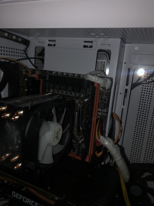 Продам комплект Qiyida x99  Xeon e5 2620v3