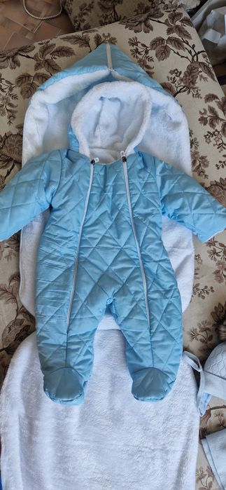 Продам конверт на выписку очень красивый